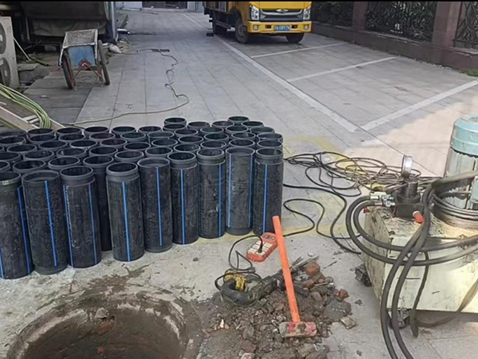 塘厦镇PE置换管厂家 DN315置换管 非开挖管短管置换